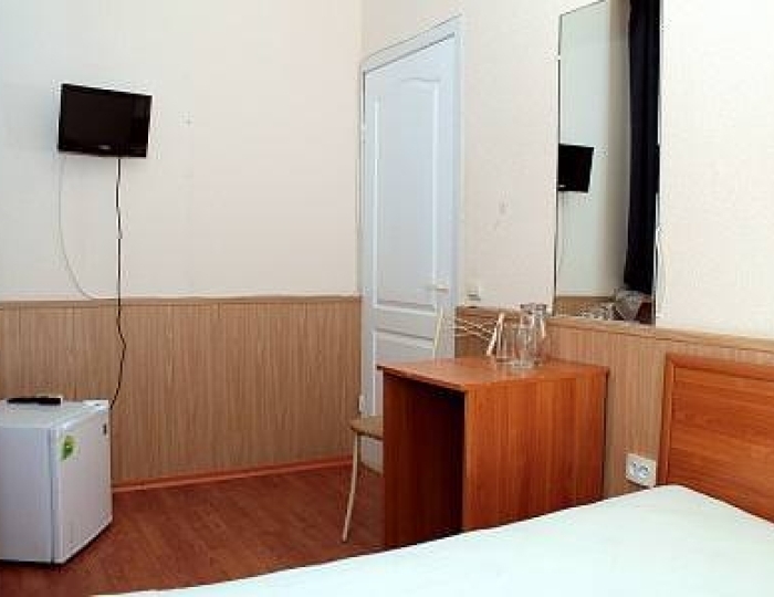 Номер стандарт семейный с 1 двуспальной кроватью (с пансионом) - Санаторий «Марциальные воды»